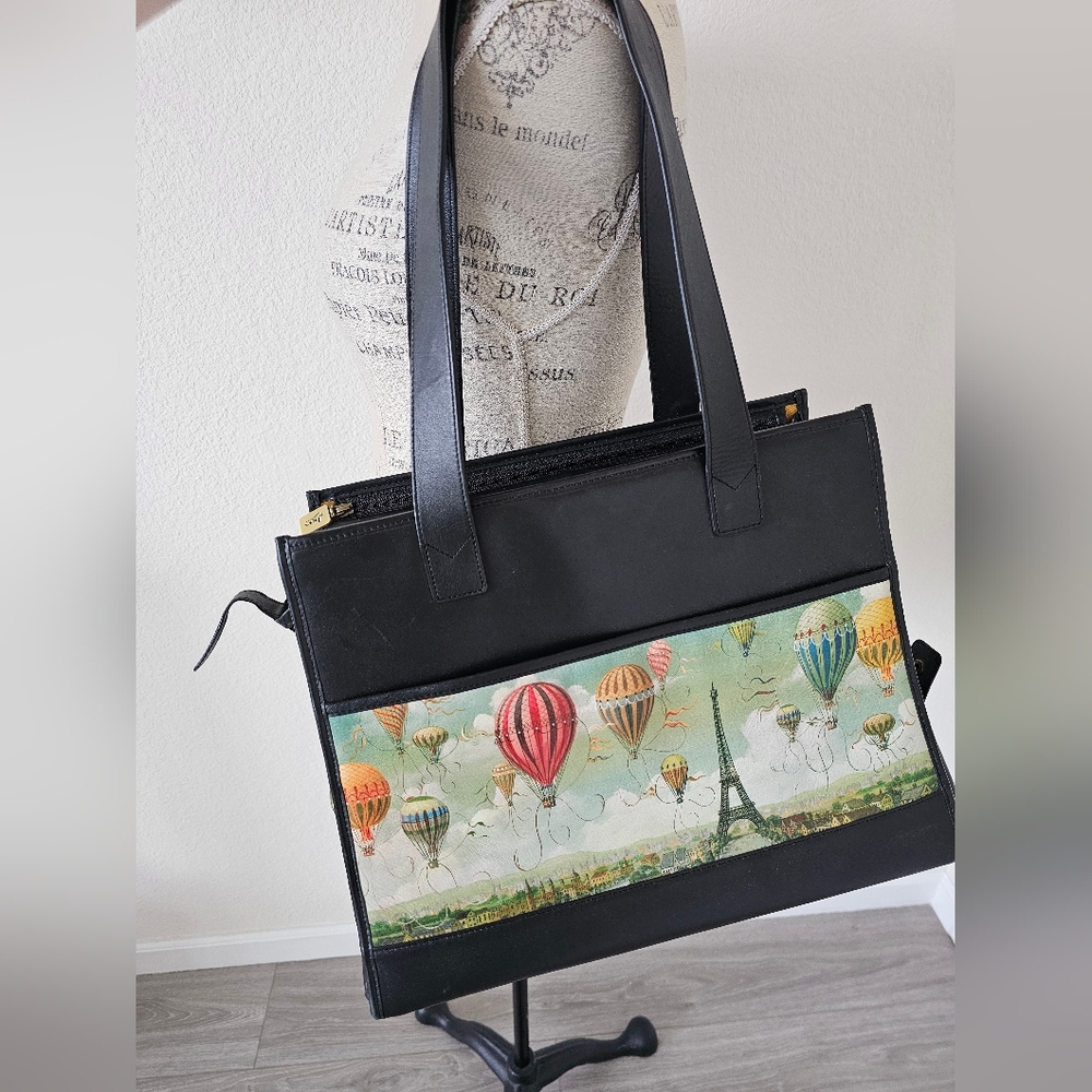 Icon Los Angeles Leather Pet Carrier Paris Eiffel Tower Hot Air Balloon Art